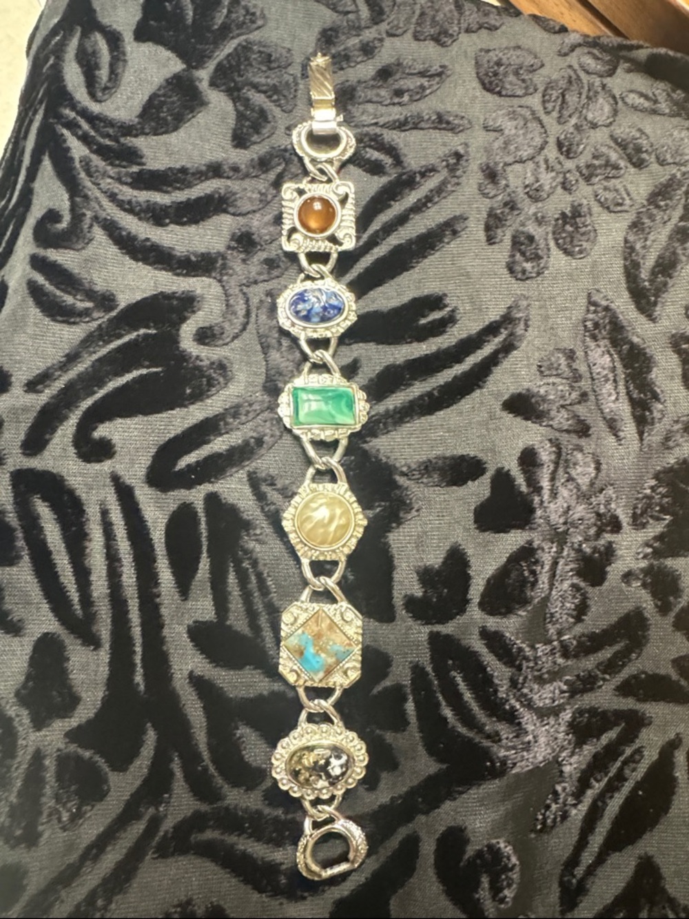 Vintage Sarah Coventry gemstone bracelet in silver tone setting